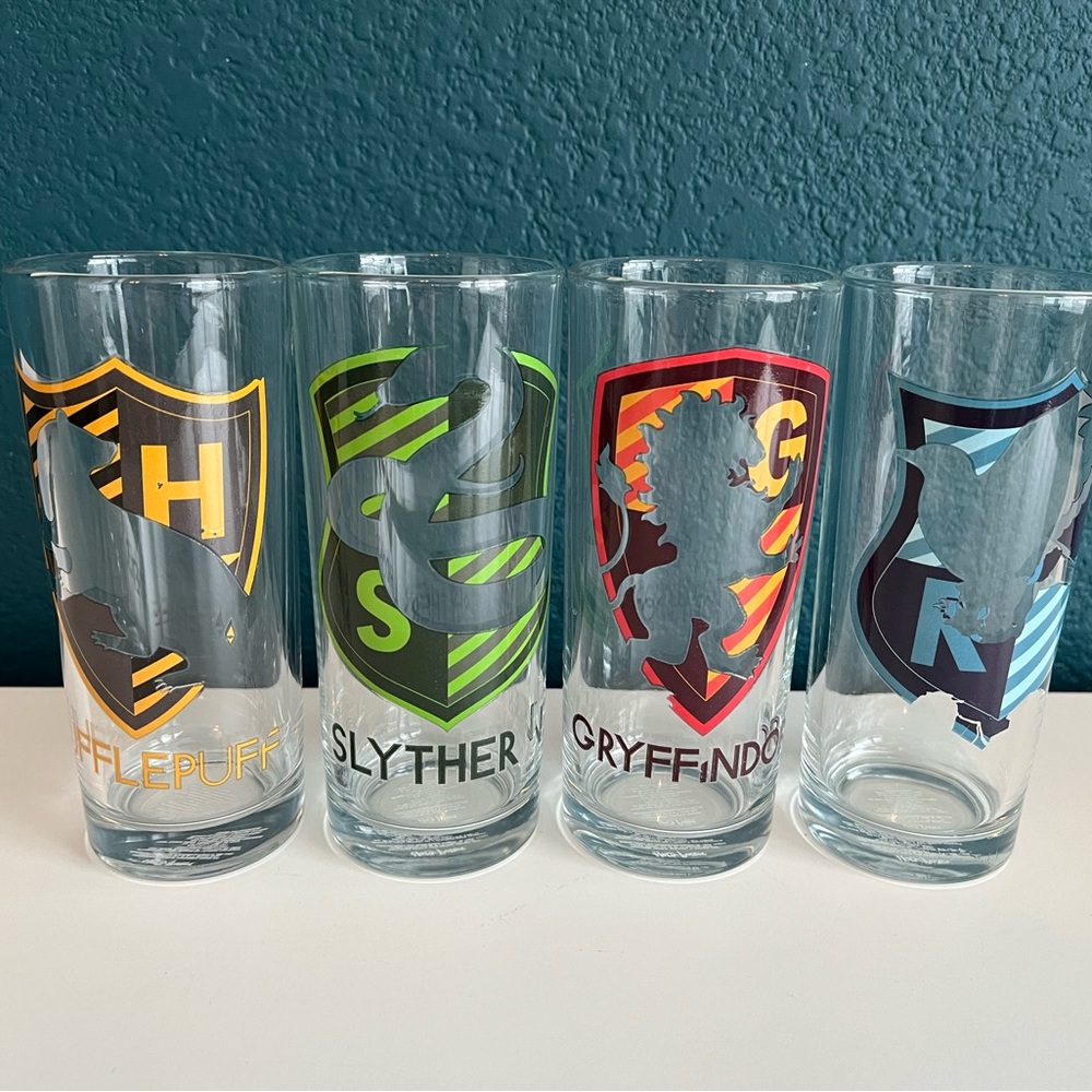 Harry Potter House Crest 4-Pack Tumbler Set